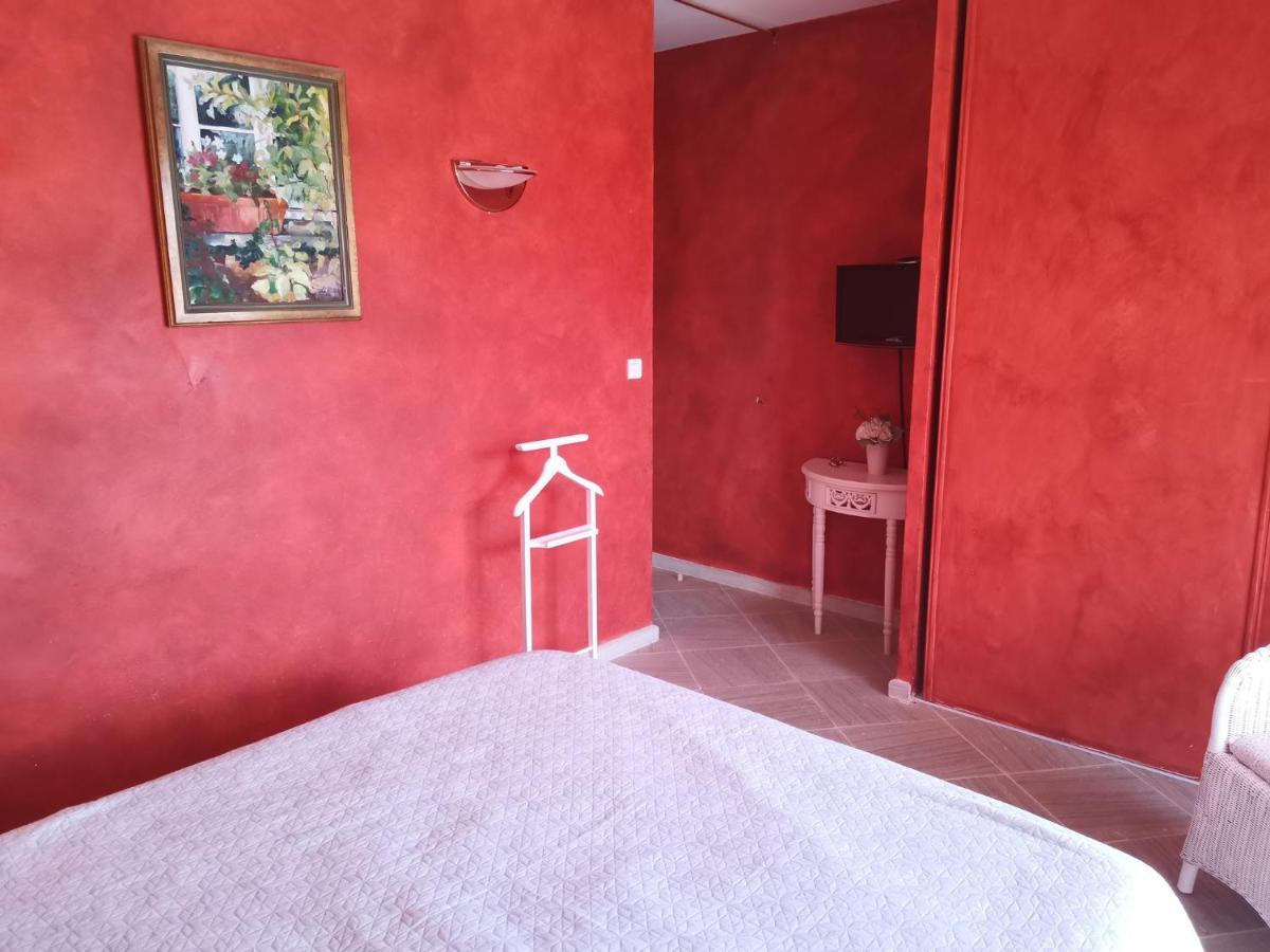 Bed and Breakfast Les Cigalous Restinclieres Exterior foto
